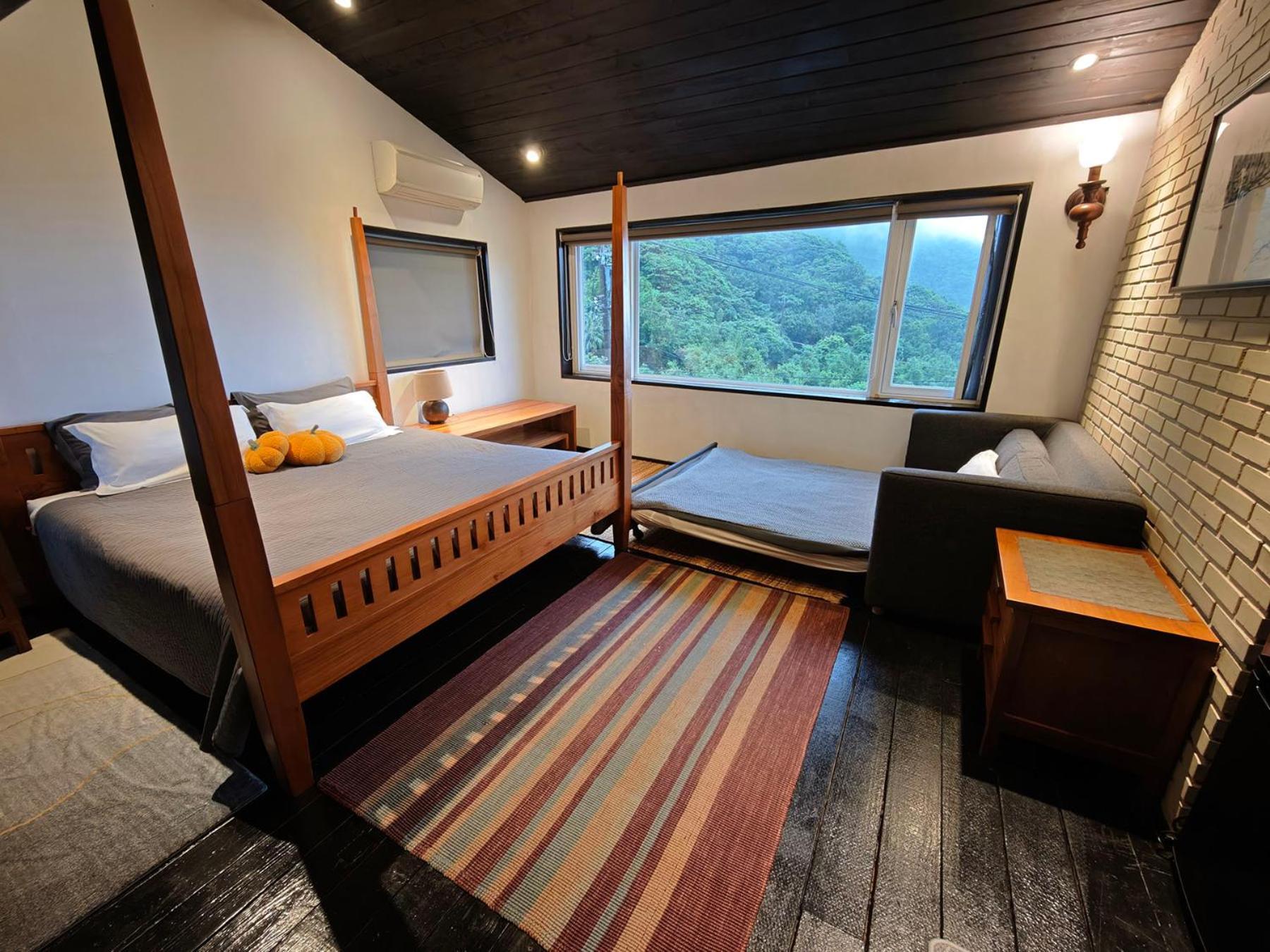 เอาเวอร์ โฮม 187 Bed & Breakfast จิ่วเฟิ่น ภายนอก รูปภาพ